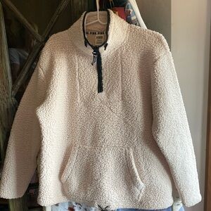 MWOT VS pink 1/4 zip pullover cream colored